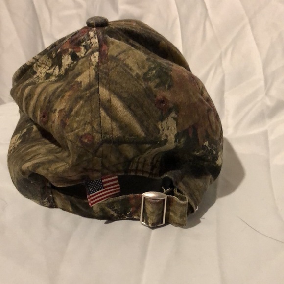 Camo with American flag baseball hat - Picture 3 of 4